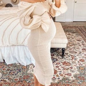 Off shoulder maternity dress